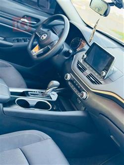 نيسان ألتيما